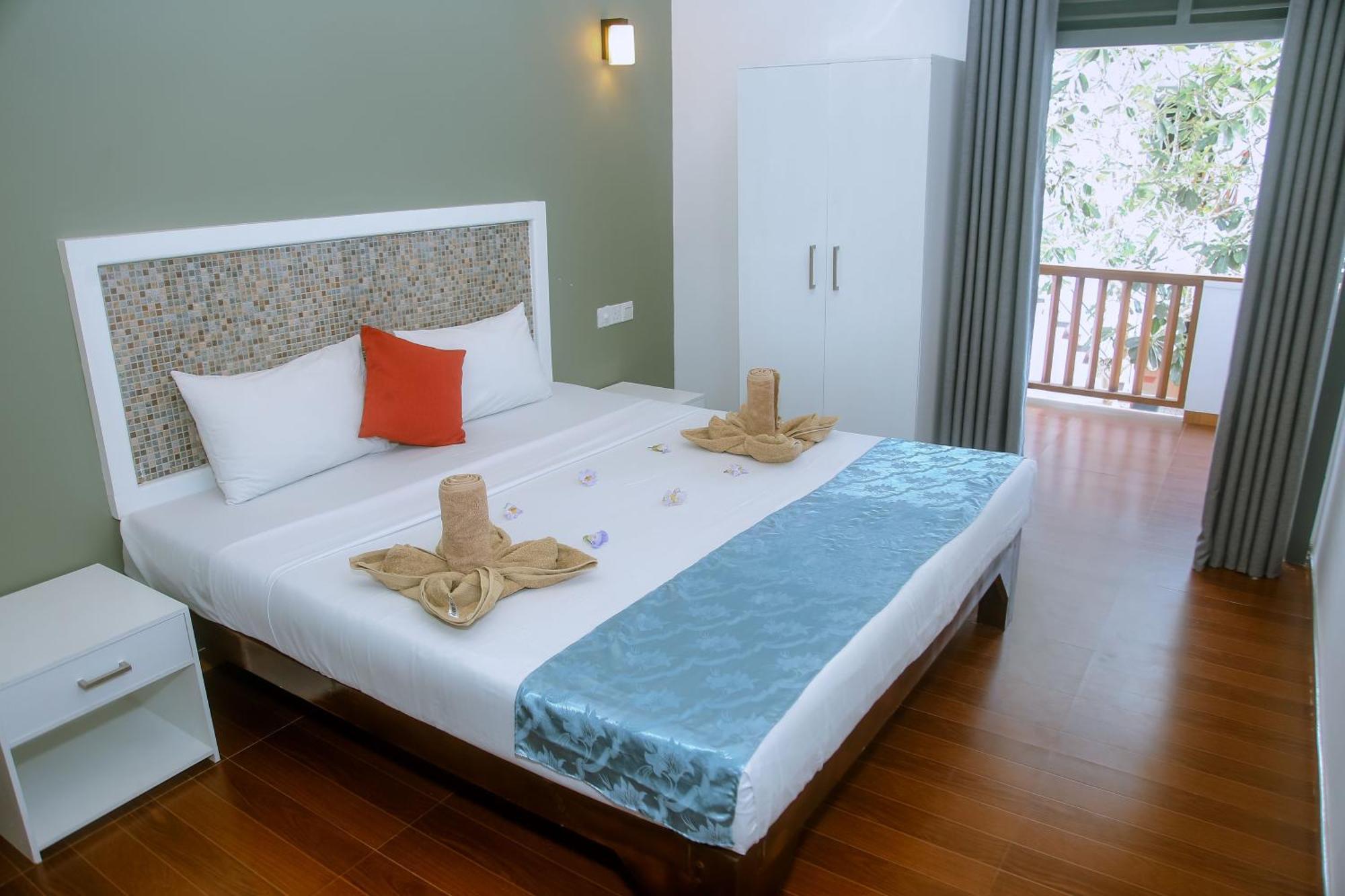 Anchorage Mirissa Hotel Екстериор снимка